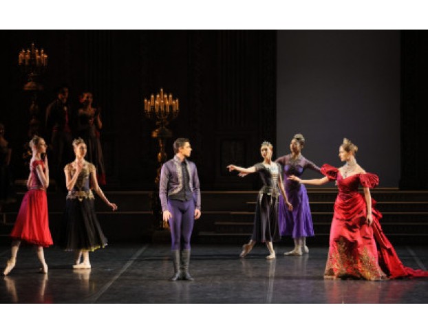 Лебединое Озеро