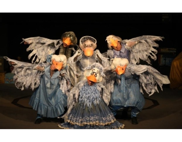 Гуси-Лебеди