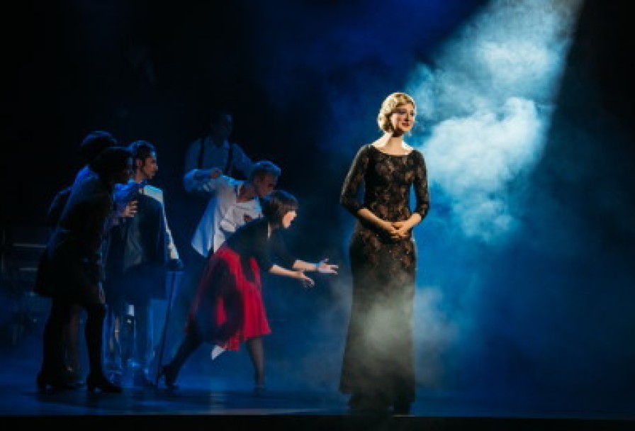 Шоу для Настоящих Леди