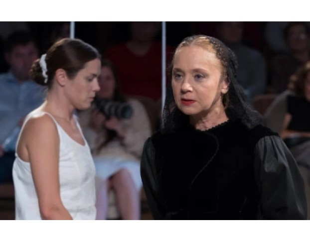 Дом Бернарды Альбы