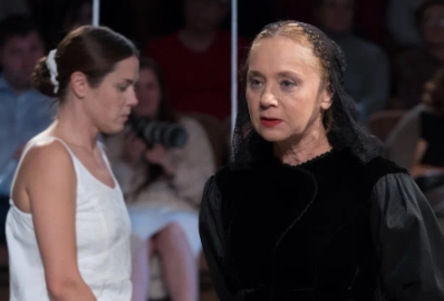 Дом Бернарды Альбы