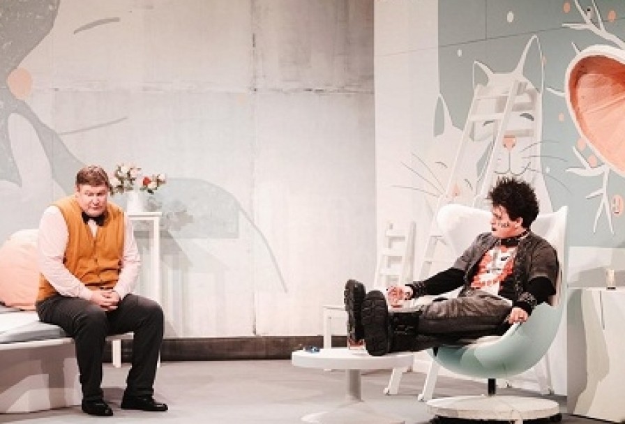 Я, Только Я, и Снова Я