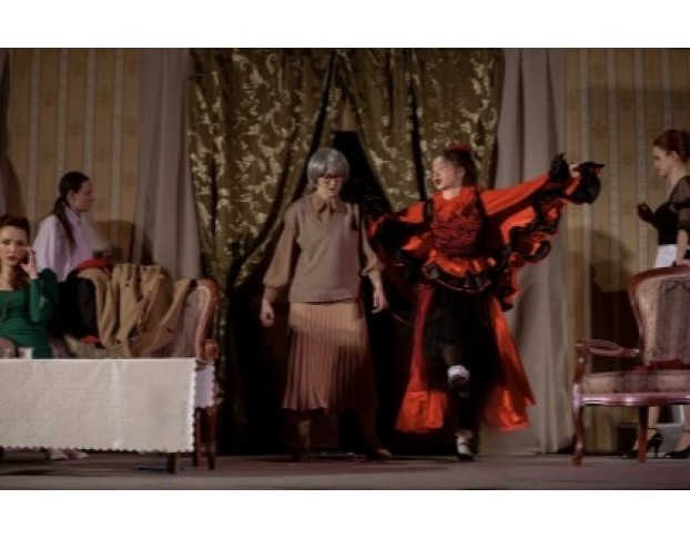 Восемь Любящих Женщин