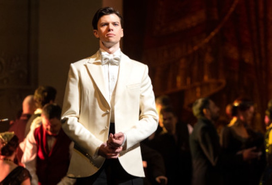 Дама с Камелиями