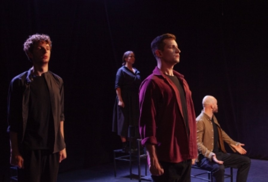 Моня Цацкес – Знаменосец