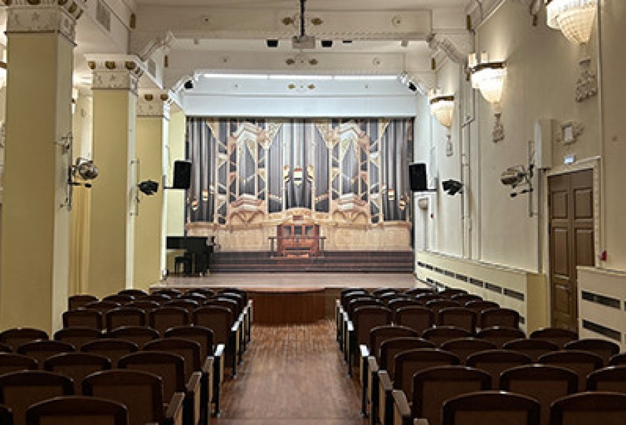 Орган при Свечах