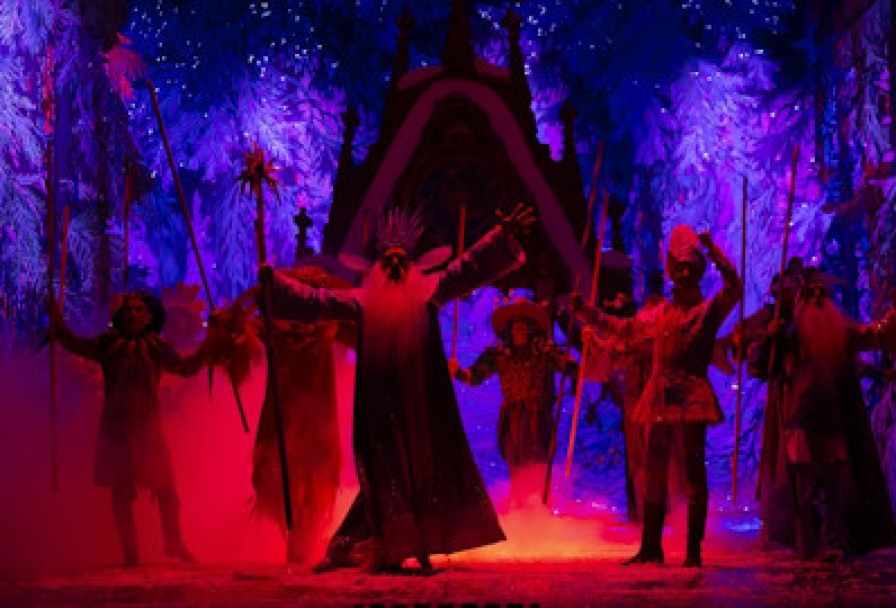 Двенадцать Месяцев