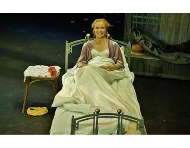 Двое на Качелях