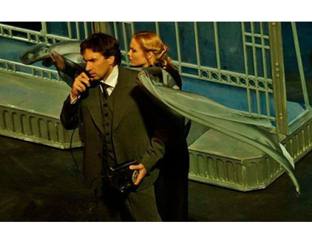 Двое на Качелях