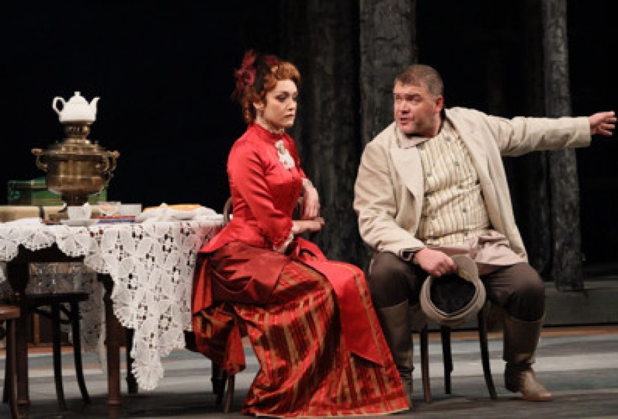 Светит, да не Греет