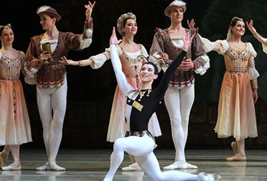 Лебединое Озеро