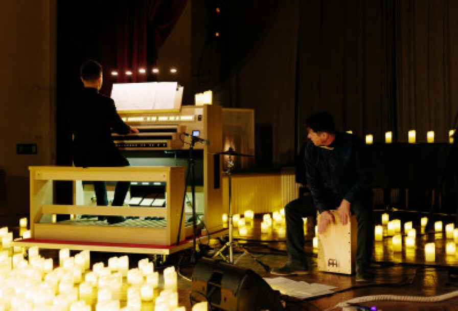 Рок-Хиты на Органе при Свечах