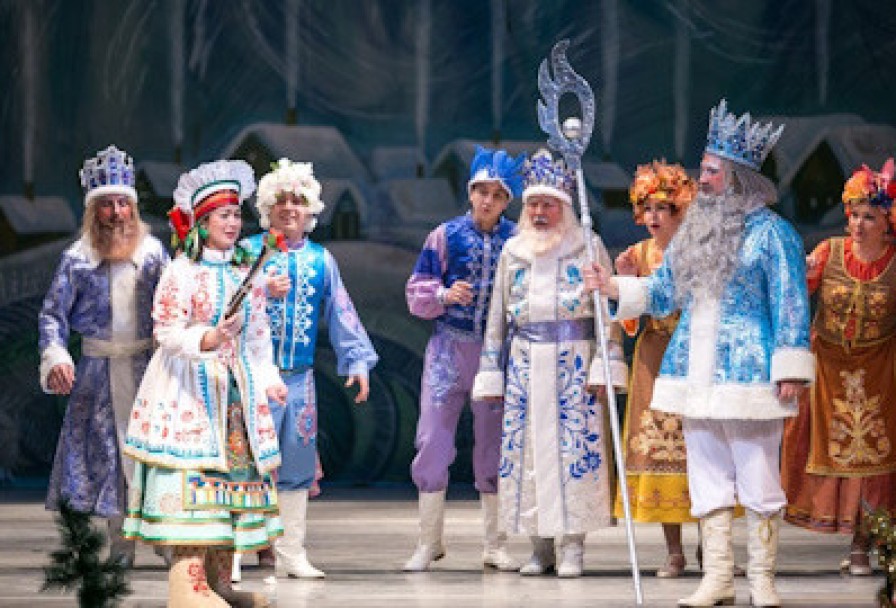 Двенадцать Месяцев. в. М. Баскин