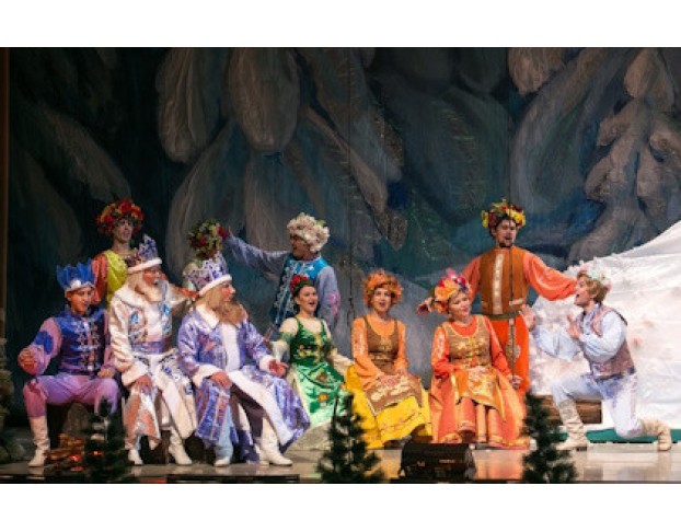 Двенадцать Месяцев. в. М. Баскин