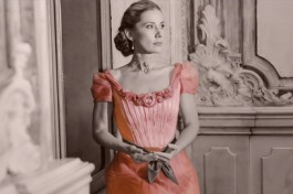 Розовое Платье