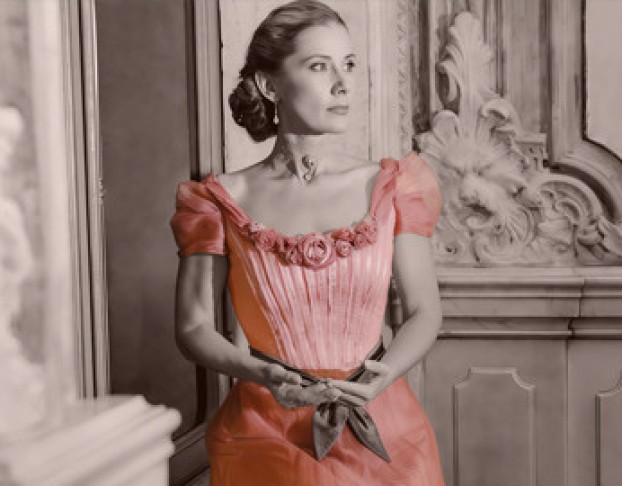 Розовое Платье