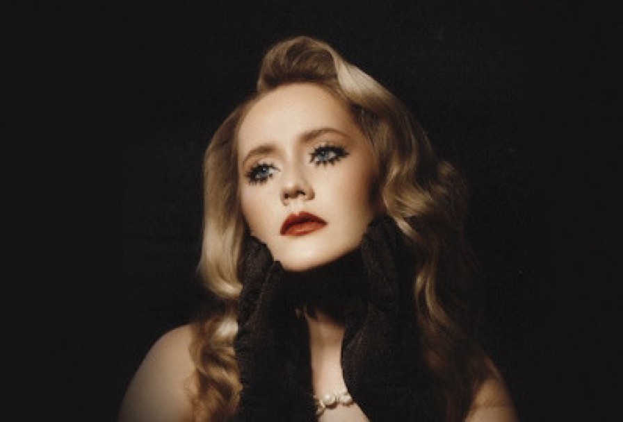 Элли на Маковом Поле