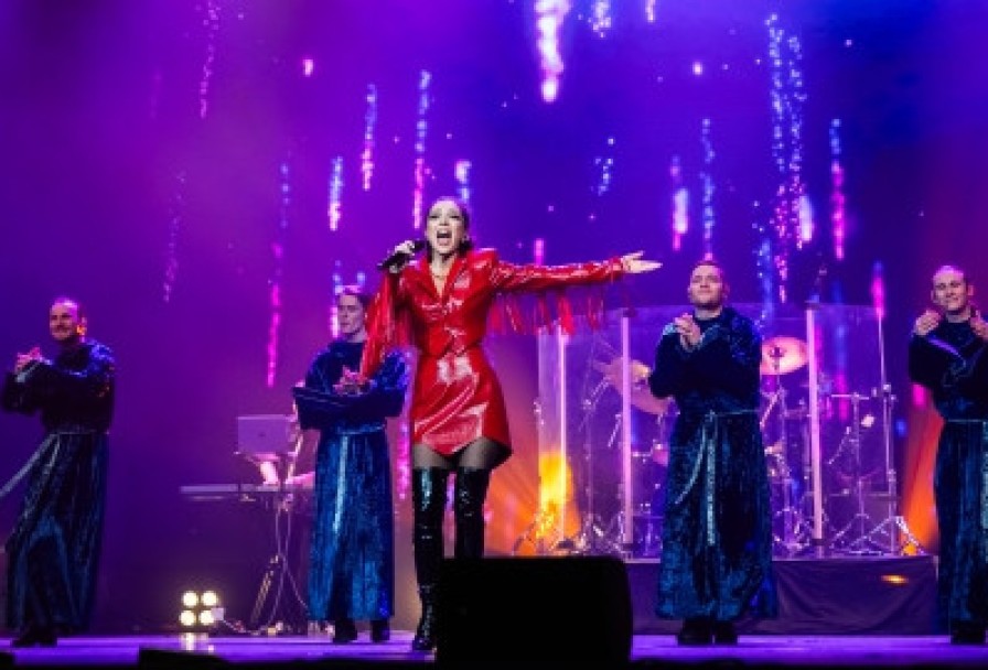 Enigma, Sandra, Gregorian в Шоу Mirror Of Enigma