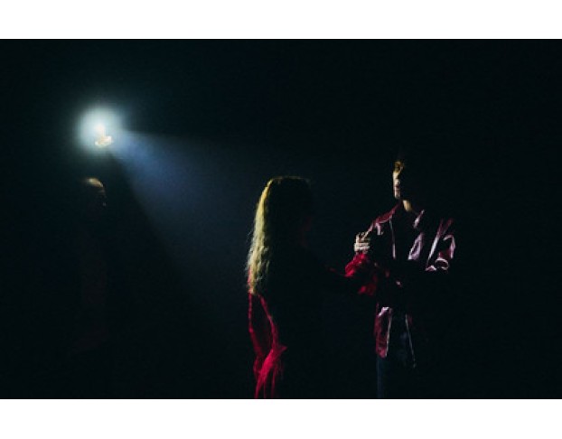 Смех в Темноте