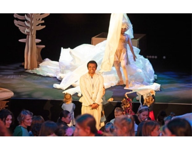 Картонный Человечек и Мотылек