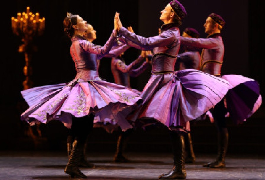 Лебединое Озеро