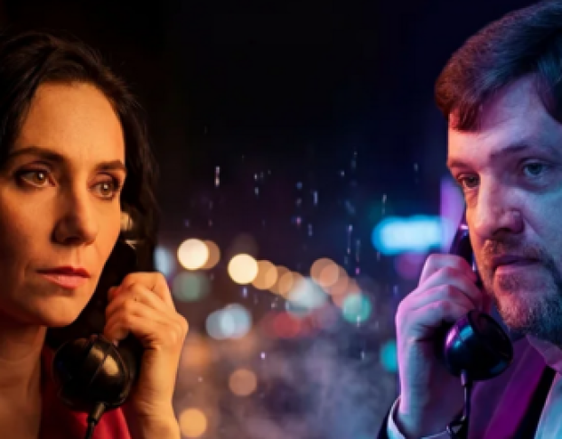 Двое на Качелях