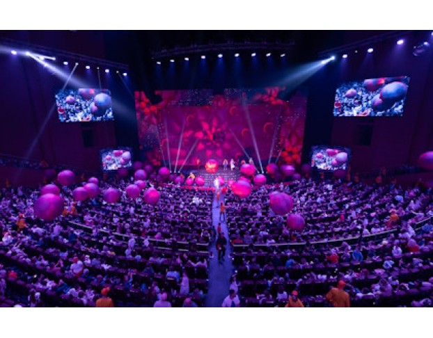 Елка Телеканала Мульт. Живые Краски