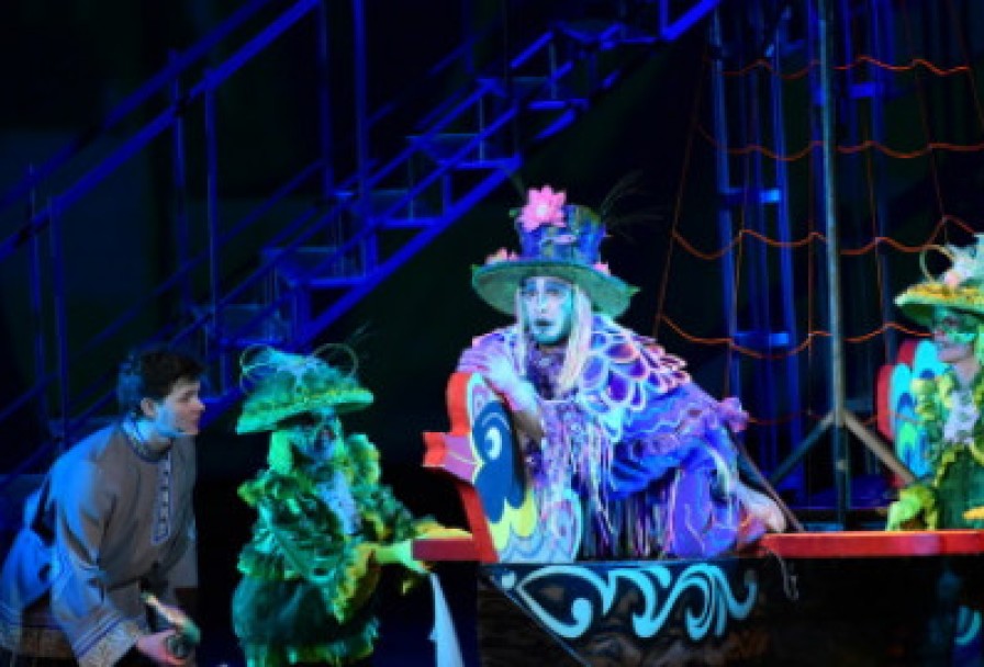 Новогоднее Представление Летучий Корабль