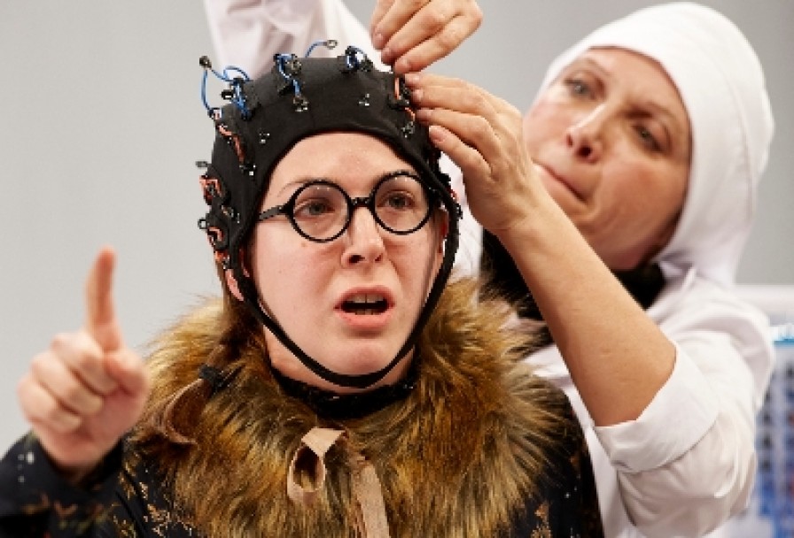 Человек, который Принял Жену за Шляпу