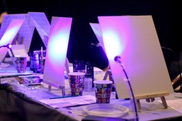 Театральная Живопись. Свет в Темноте