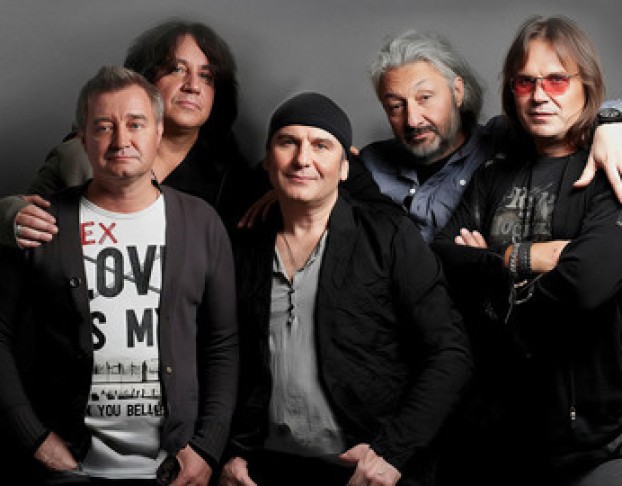 Группа Цветы