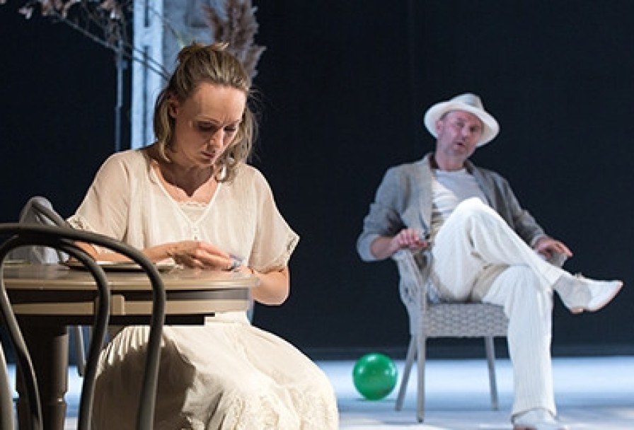 Месяц в Деревне