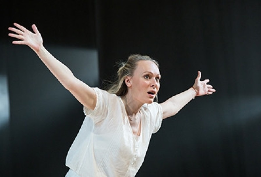 Месяц в Деревне