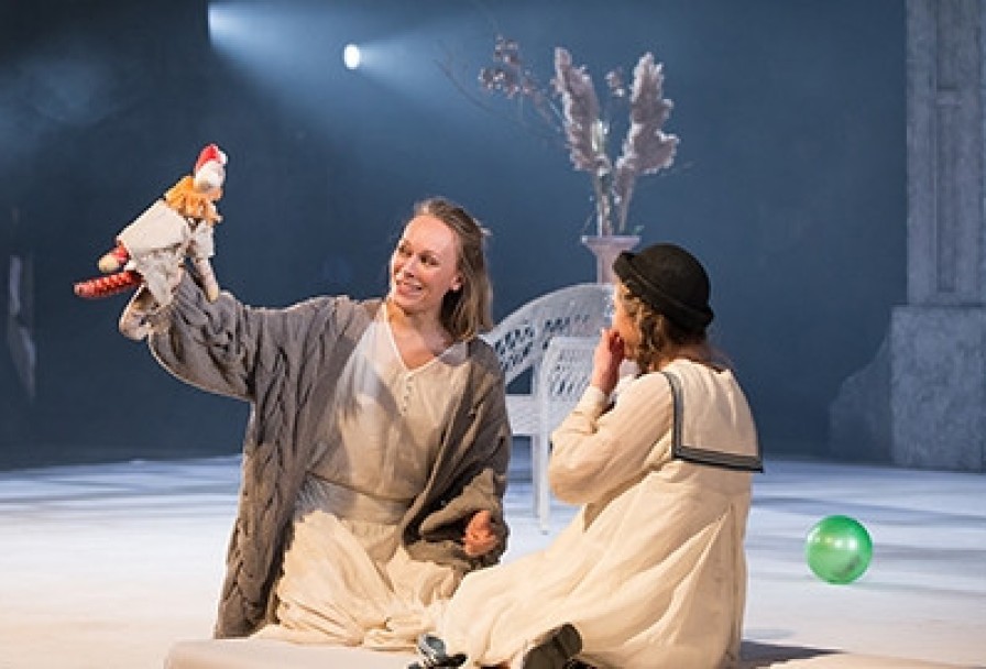 Месяц в Деревне