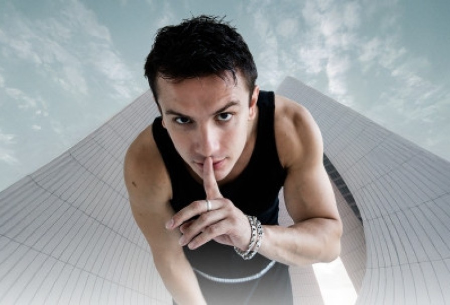 Nю. Юрий Николаенко