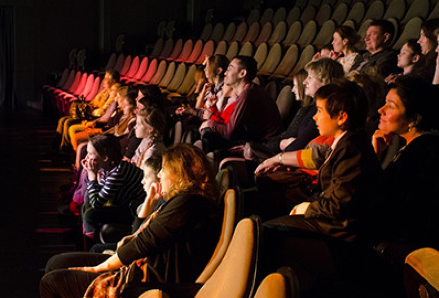 Путешествие в Театральную Историю