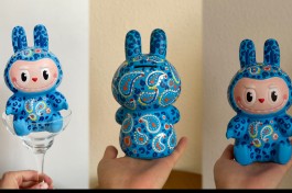 Роспись Игрушки Лабубу с Видом на Исакий от Артвайбс