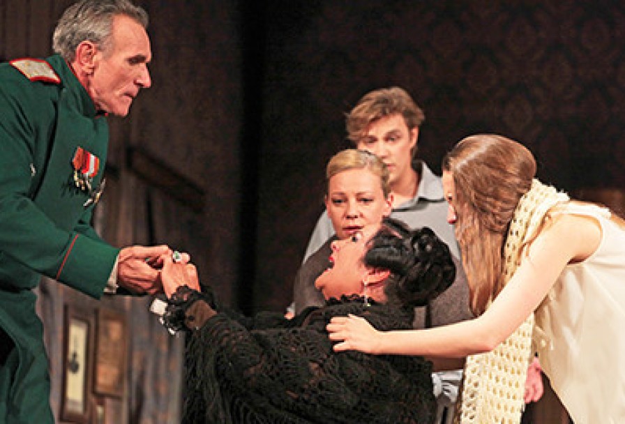 Семейный Портрет