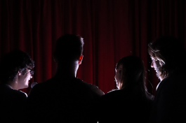 Стендап в Темноте