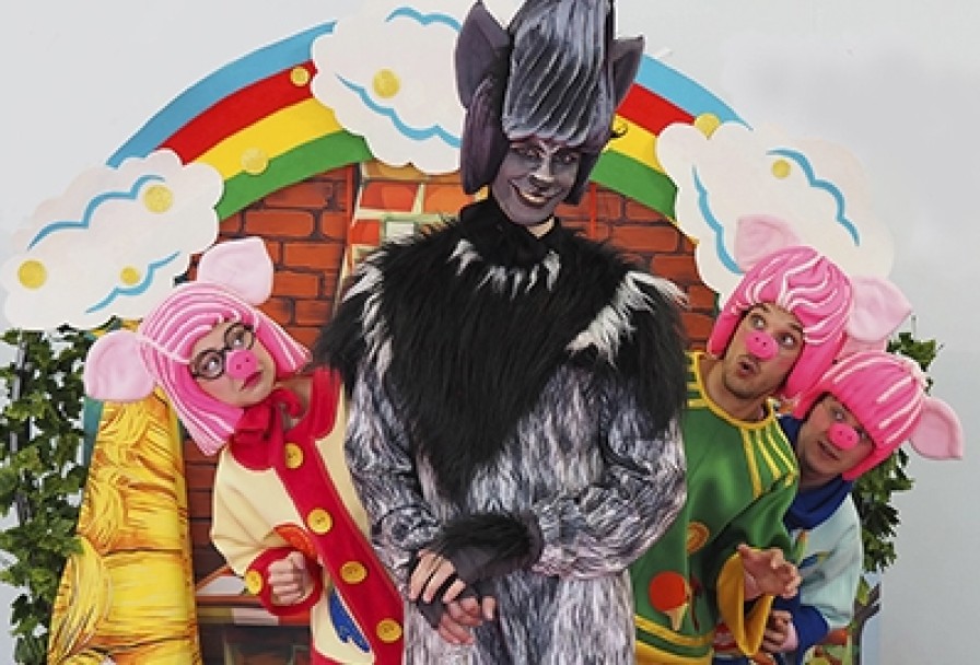 Три Поросенка