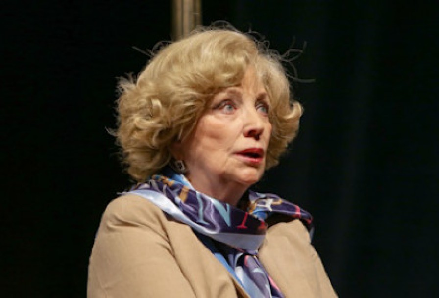 Трое в Парке, не Считая Собаки