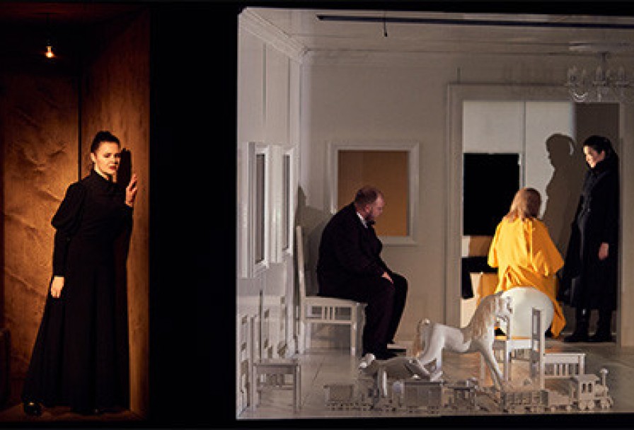 Васса Железнова