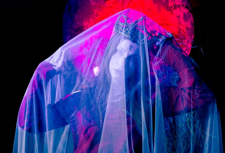 Ягиня. Сказание не о Любви